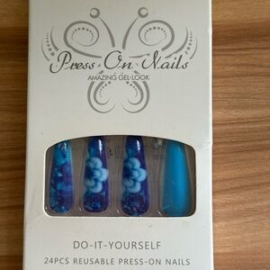 Press On nails